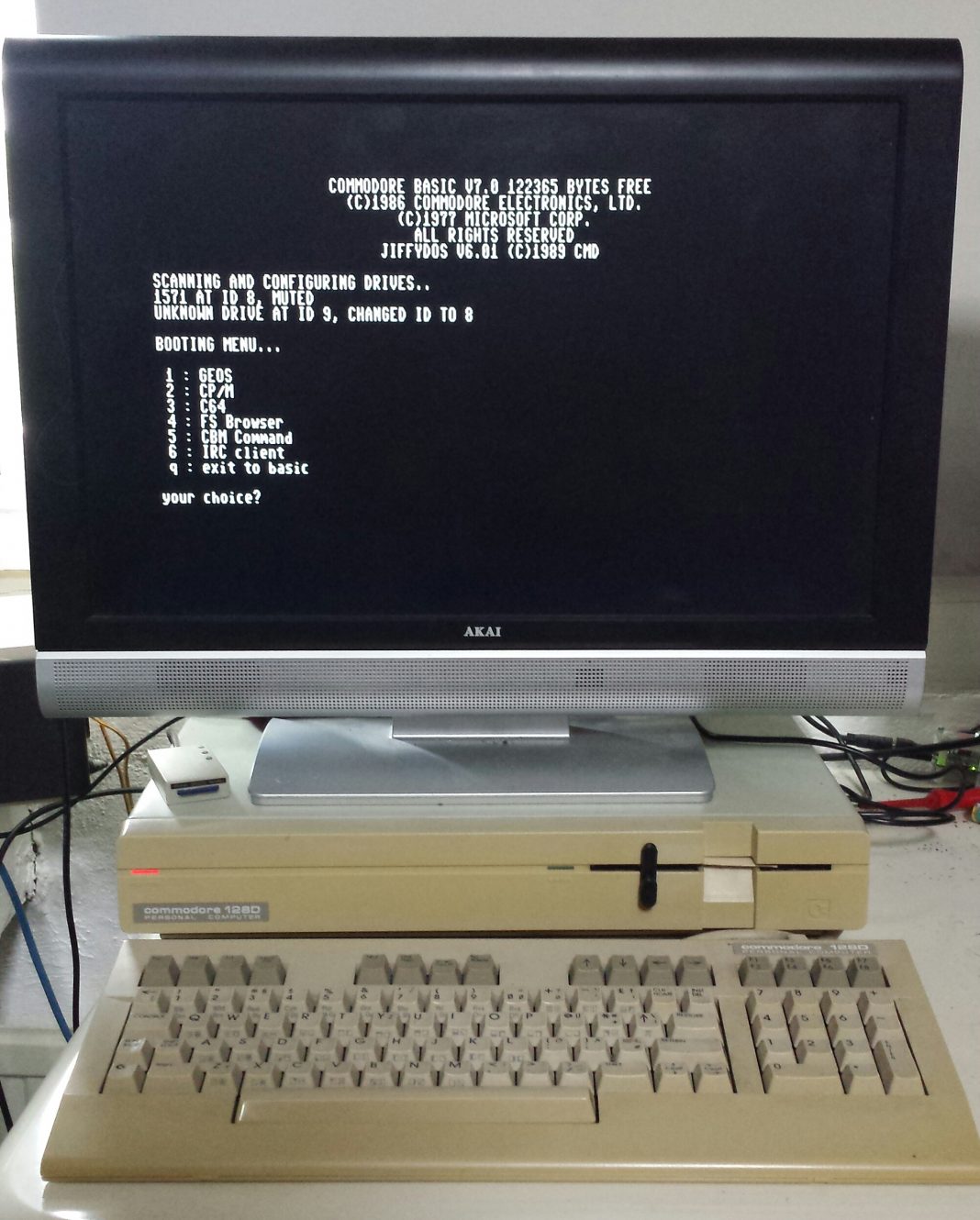 C128 Device Manager Boot Screen